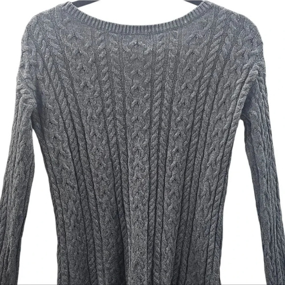 American Eagle Outfitters Gray Wool Blend Cable Knit Sweater Size Medium - Picture 7 of 8